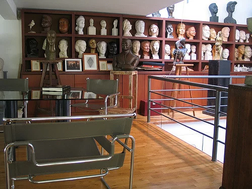 Art déco houses and sculptor's workshop - Image 3