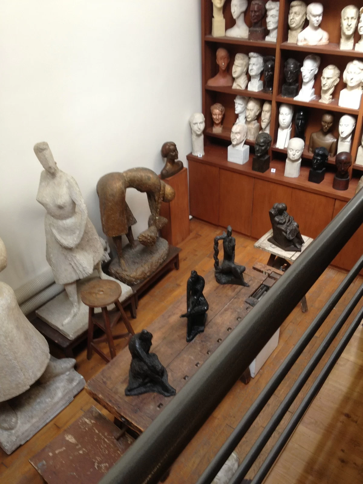 Art déco houses and sculptor's workshop