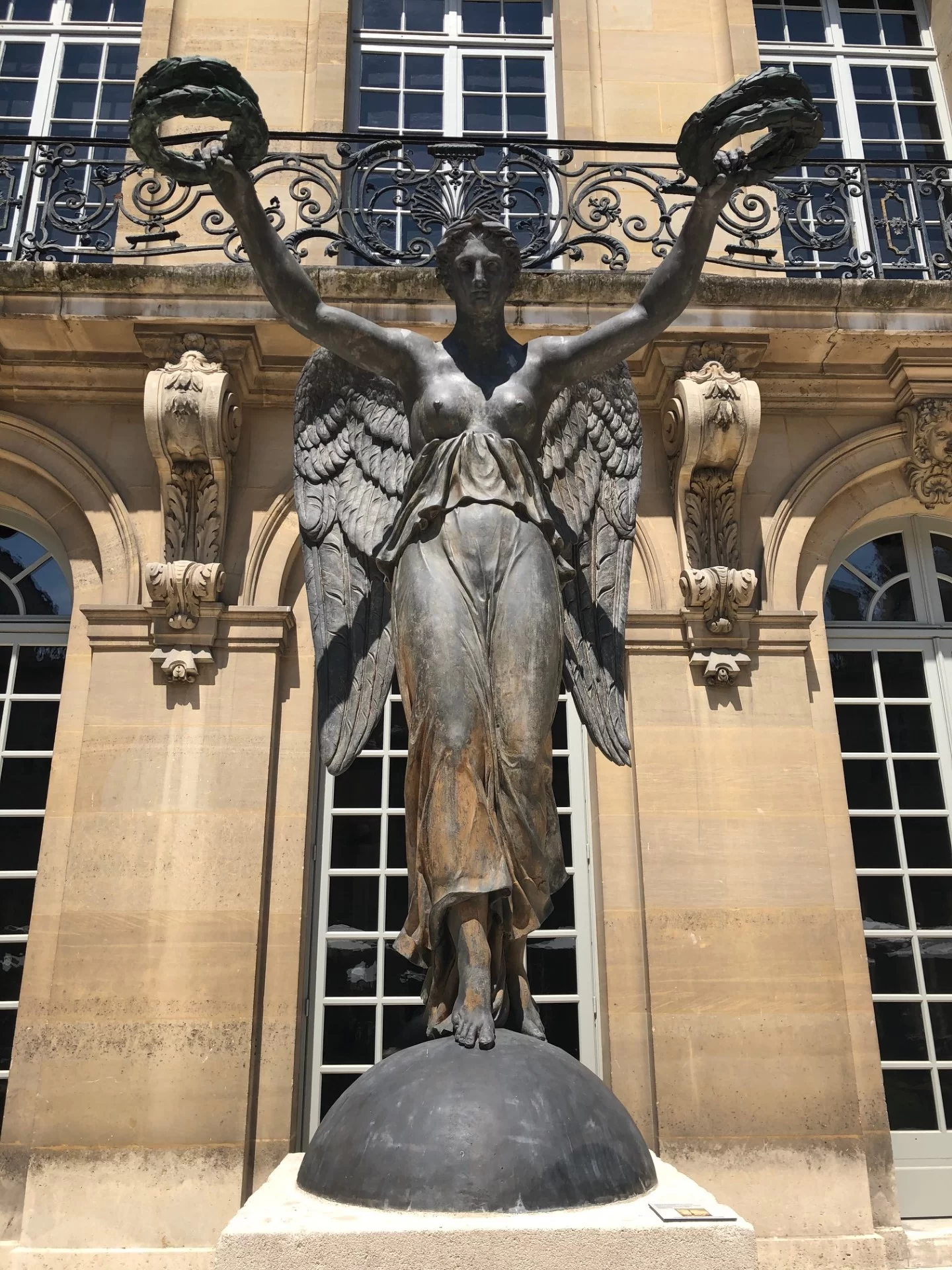 Paris aristocratique dans le Marais – Image 4